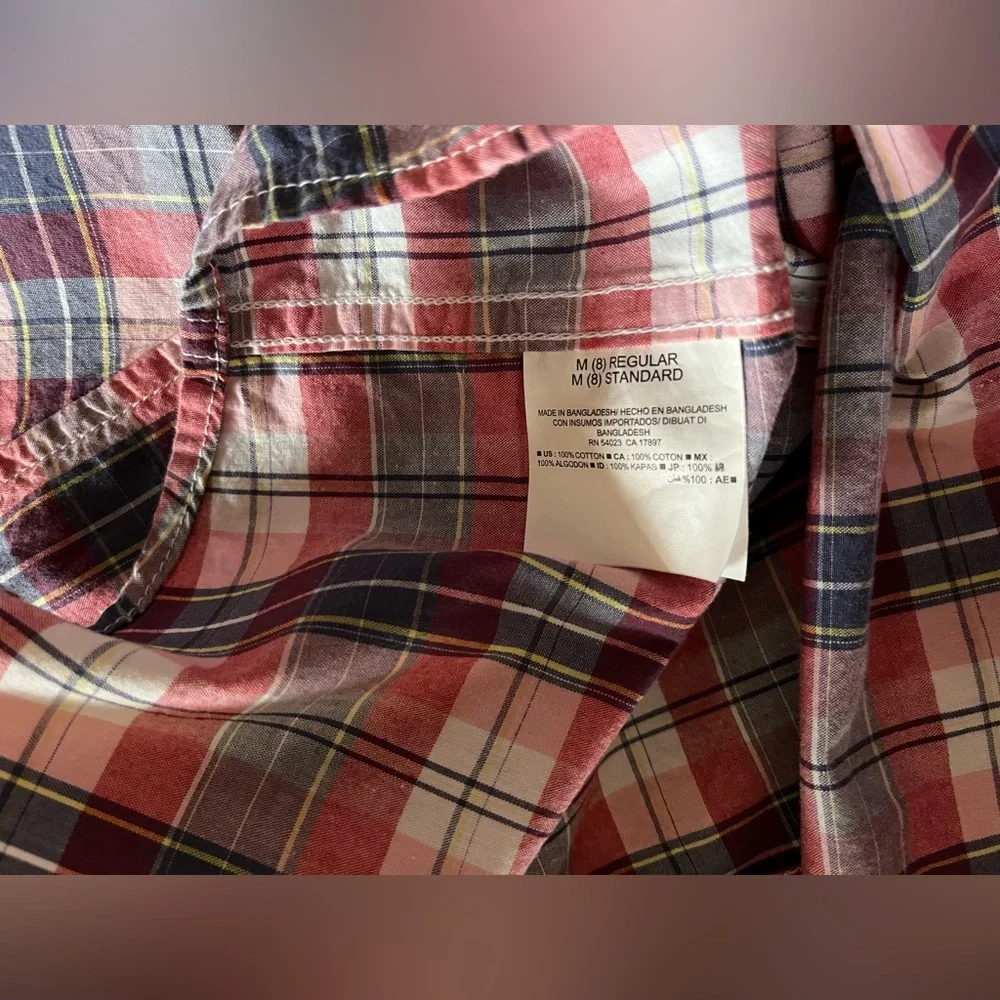 Old Navy Boys plaid button down long sleeve shirt, size 8 pink/blue